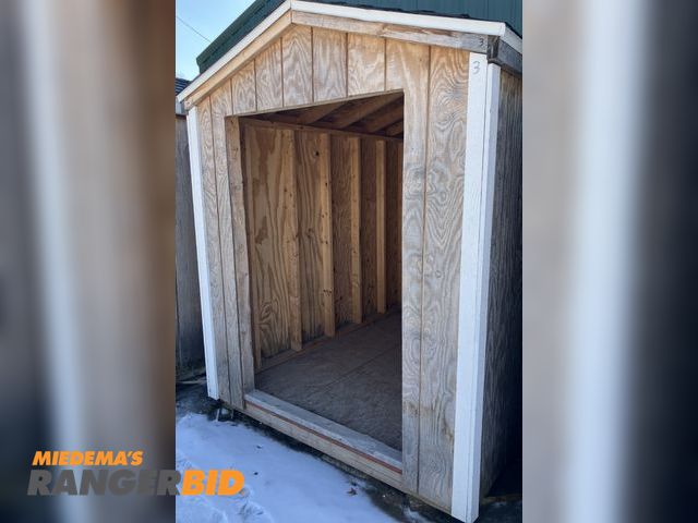 Lot 30-11020 - Shed 3. Approximate max dimensions: Height 92", width 79", depth 103".