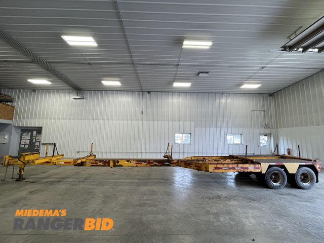 Lot 30-11118 - 2007 CZ Engineering CZ30KP Extendable Pole/Material Trailer 2007 CZ Engineering CZ30KP Extendable Po...