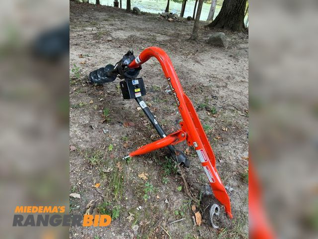 Lot 30-10010 - 2022 Land Pride PD25 3 pt Post Auger 2022 LANDPRIDE 3 PT. POST AUGER, W/ 10" BIT