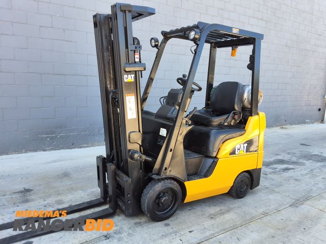 Lot 30-11181 - Caterpillar 3,500lbs Capacity Forklift - See Video for Operation