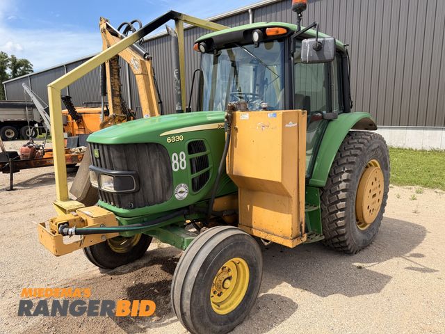 Lot 30-3743 - John Deere 6330 Tractor
