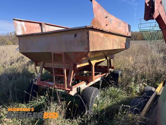 Lot 30-2014 - Gravity Wagon