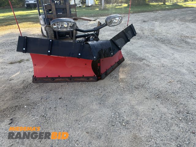 Lot 30-10720 - 1 Boss Polly XT V Blade Boss Great condition works as it should Polly XT V-Blade