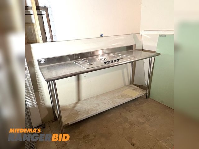 Lot 30-21 - 1 New Kuppet 5-burner gas range Stainless Steel Commercial Stove