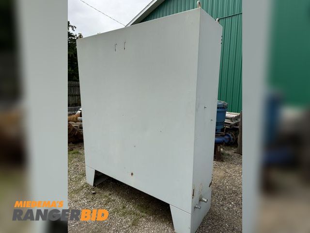 Lot 30-11479 - Square D Two Square D VFDs and electrical cabinet. Both units worked when retired.