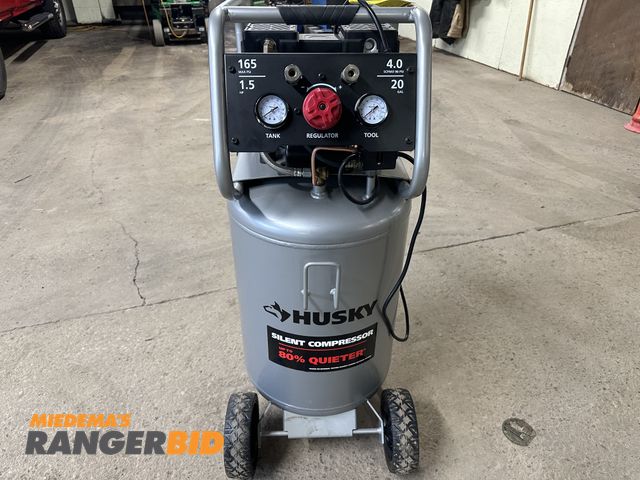 Lot 30-LCRC HUSKY COMP - 1 HUSKY 3332013 Electric Powered AIR COMPRESSOR THREE YEAR OLD HUSKY 20 GALLON, 165 PSI MAX, 4.0-5.0...