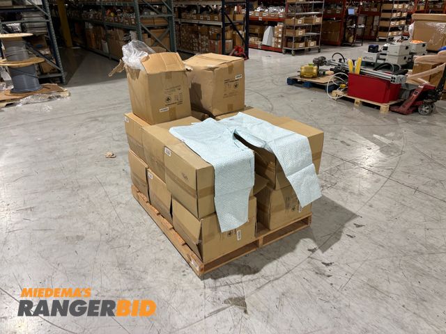 Lot 30-34 - LOT OF (14) Boxes of (50) Orex CS2201 Scrub Pants, Size XXL

Seller will assist with loading. Forkli...