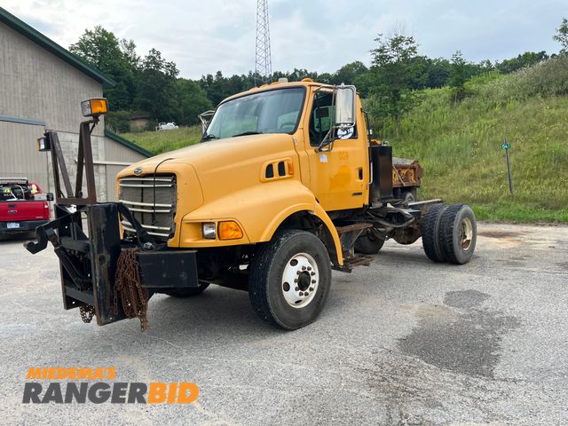 Lot 30-3598 - 2000 Sterling . Dump Truck
