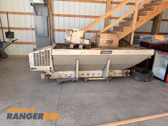Lot 30-3673 - Striker Stainless Steel Pickup Truck Salter Gas powered, •	Municipality owned, regularly serviced, a...