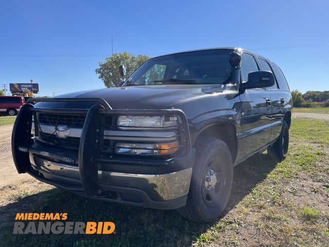 Lot 30-913 - 2005 Chevrolet Tahoe SUV RWD