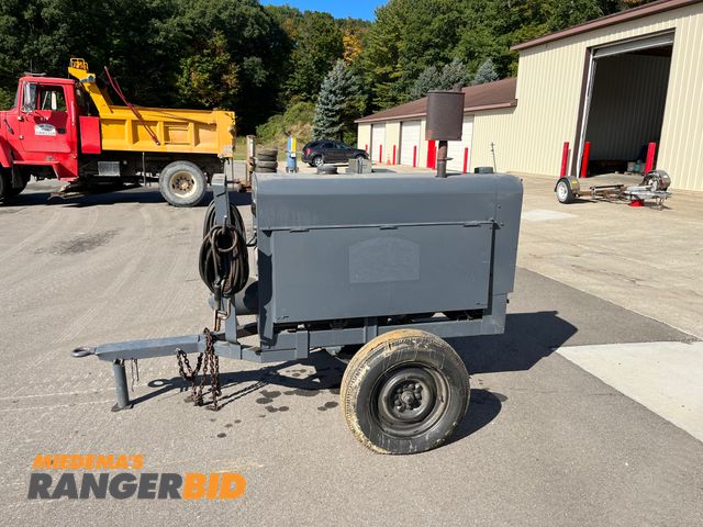 Lot 30-2936 - Lincoln Portable Arc Welder SA-200-F-163 DC WElder