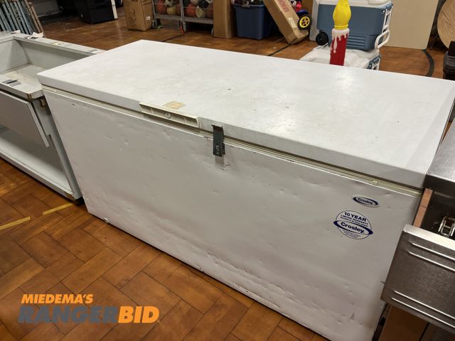 Lot 30-2062 - Electric Crosley Commercial/Home Use Chest Freezer