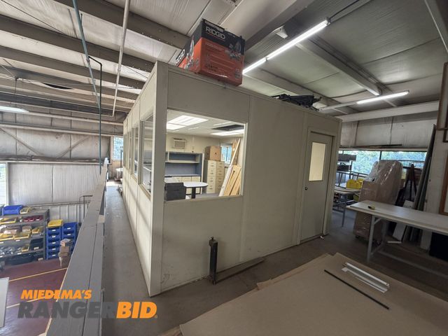 Lot 30-58741 - National Partitions Modular Office, 8'3" H x 16'4" L x 12'4.5" W,