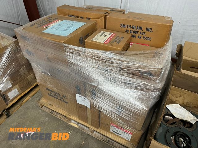 Lot 30-391 - Smith Blair repair clamps and saddles