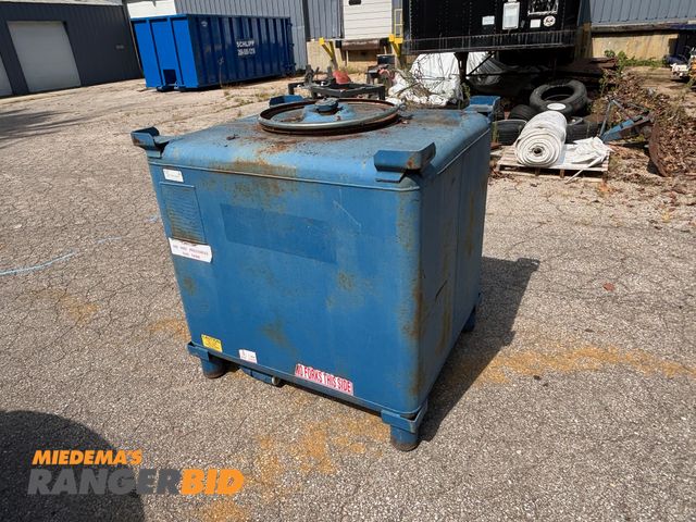 Lot 30-31 - Clawson Tank Company, 48x43x48" Steel tank
