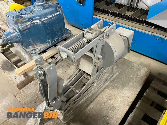 Lot 30-608 - 16” Magnetic drum brake model# 5010F1670 P/N# AE115921 HUBBELL