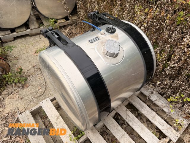 Lot 30-3532 - (1) DTNA 60 Gallon fuel tank with straps.  Came of Western Star