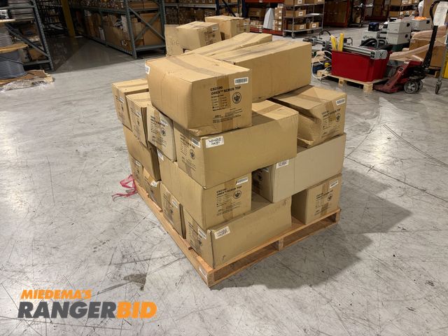 Lot 30-32 - LOT OF (20) Boxes of (50) Orex CS2100 Scrub Tops, Size XL

Seller will assist with loading. Forklift...