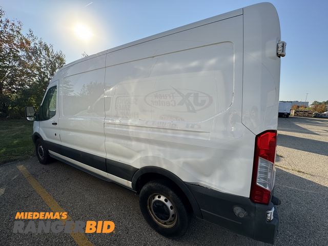 Lot 30-JX75 - 2016 Ford Transit 250 Cargo Van RWD 2016 Ford Transit T250 with 320252 miles. Fleet Maintained