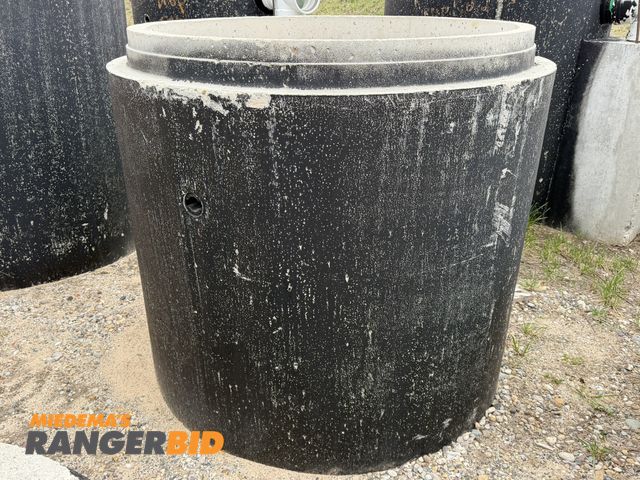 Lot 30-5868 - (1) 47" tall concrete manhole tube with 4' entry.