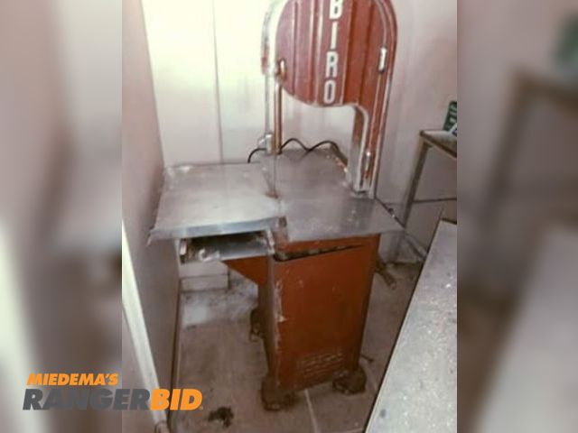 Lot 30-11059 - 1 Biro Stainless Steel Steel Band daw Vintage Biro Meat band Saw  this is a great machine. You won't...