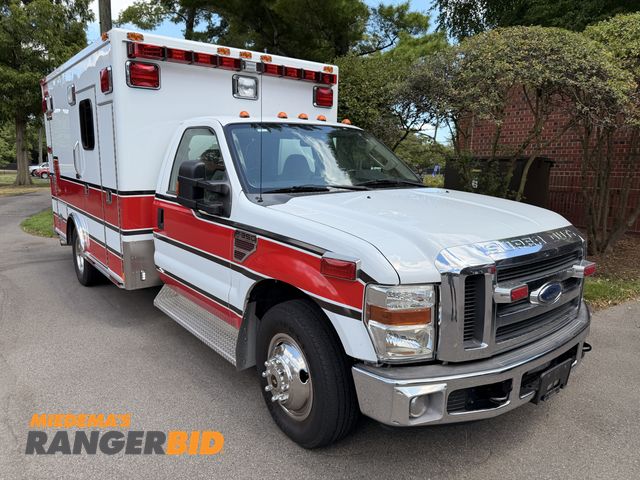 Lot 30-3497 - 2008 Ford F-350 Ambulance with 27,630 miles Ambulance Pickup Truck RWD