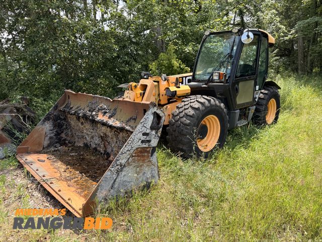 Lot 30-3174 - 2011 JBC 541-70 Agrliplus Telehandler