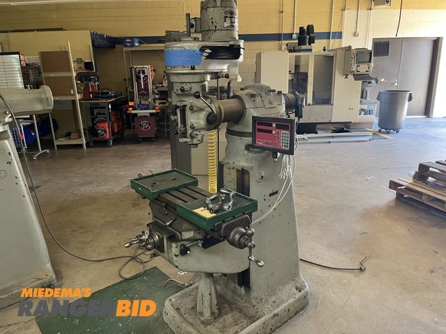 Lot 30-1092 - Bridgeport Milling Machine with digital readout
