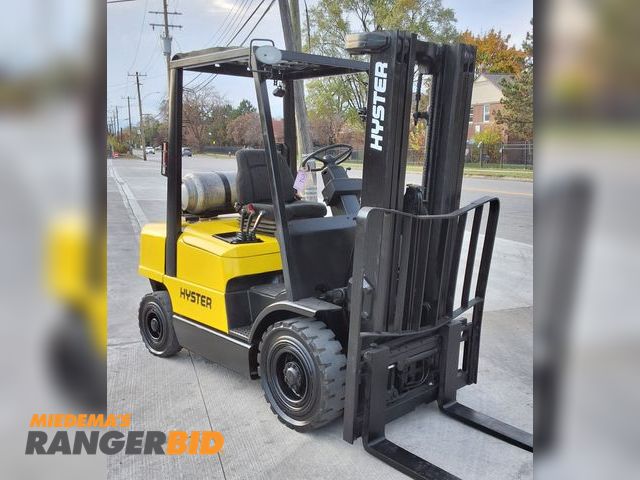 Lot 30-12006 - Hyster 5,000lbs Capacity Pneumatic Forklift Model H50XM, sold as is where is, make your own inspection, LP tank not included, forklift...