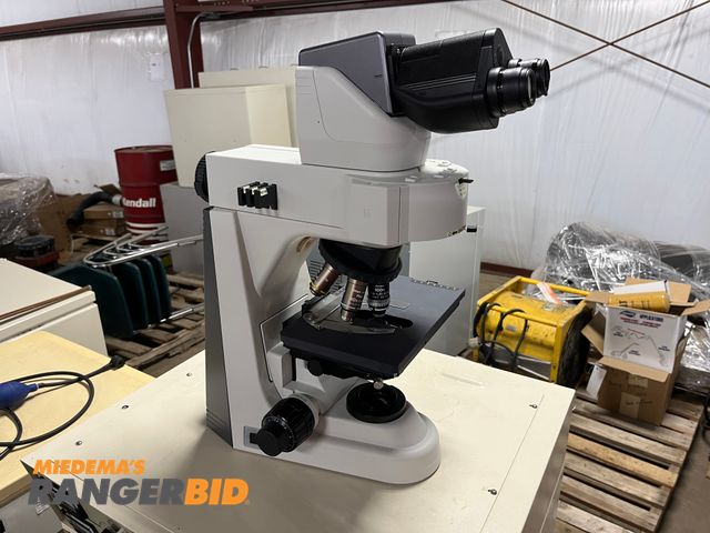 Lot 30-3486 - Lot of (3) Nikon Eclipse 50i Microscopes (1) Nikon Labophot Microscope, comes with Manual and Accessories