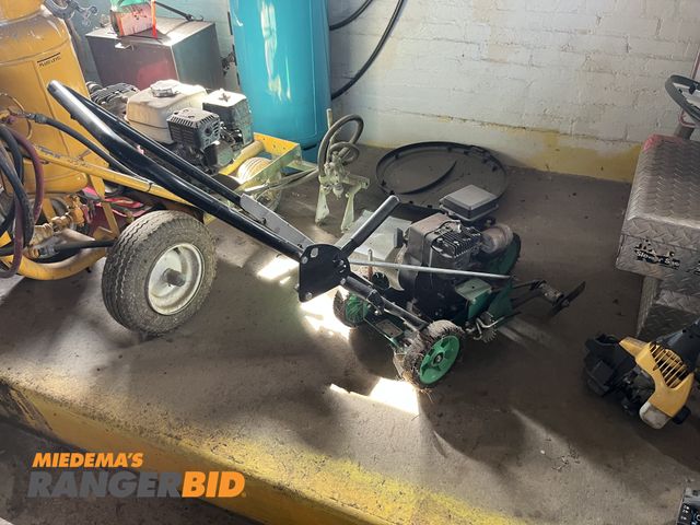 Lot 30-1891 - KGRO 3009060 PowerPro Portable Gas Powered Recoil Start Edger