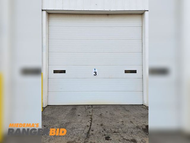 Lot 30-3089 - Garage Door / Overhead Door 14' 10_ x 14'  with opener, door #3