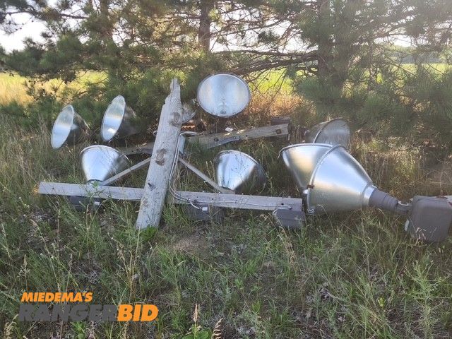 Lot 30-11263 - Sports Field Lights Cooper 1100 Watts
