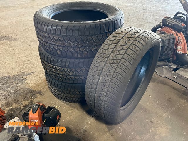 Lot 30-4035 - 4 Good Year 245/55R18 Tires 3 are new, 1 is used.