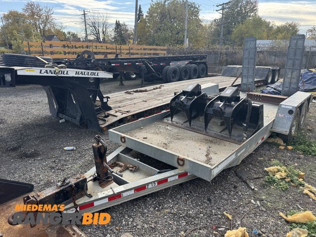 Lot 30-1009 - 2013 Towmaster T12P Equipment Trailer Tandem axle, 77" x 18', steel deck, steel frame, 6" sides, rea...