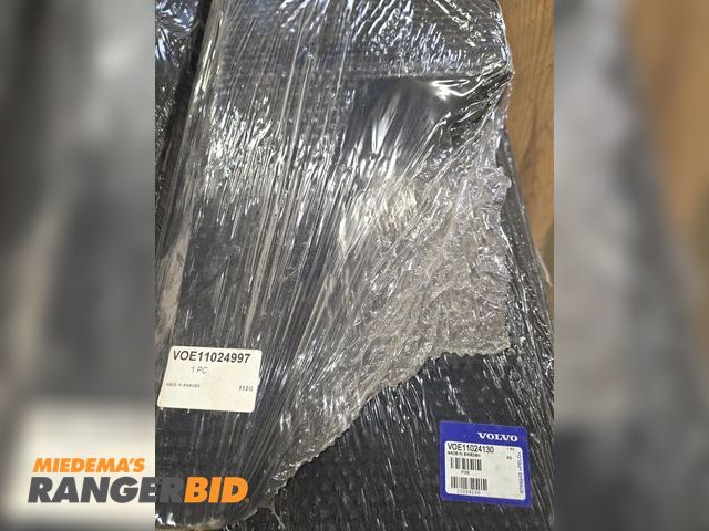 Lot 30-4825 - Volvo Wheel Loader Insulation Kit