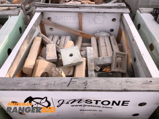 Lot 30-27-F - 1 pallet, F, Stack stone / brick veneer, pallet approx 48"x42" x 10" high of stack stone / brick ven...