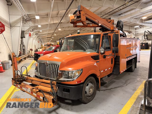 Lot 30-3375 - 2013 International Terrastar SFA 4x2 Boom Truck / Bucket Truck / Aerial Bucket Truck Hydraulic Brake...