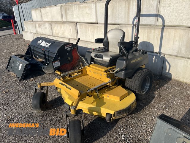 Lot 30-4702 - 2014 Hustler X-One 934174 Zero-Turn Lawn Mower Commercial Lawn Mower