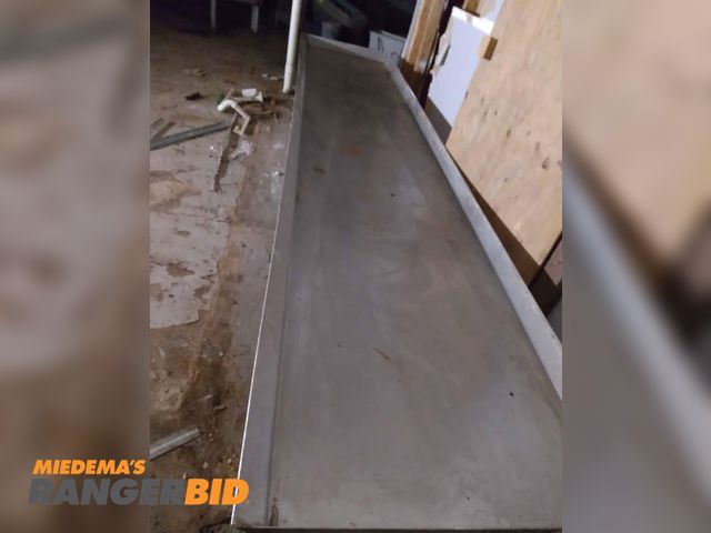 Lot 30-10411 - Stainless Steel Refrigerated Prep Table Stainless steel food prep table
Sturdy table 
Size 13'x30" W...