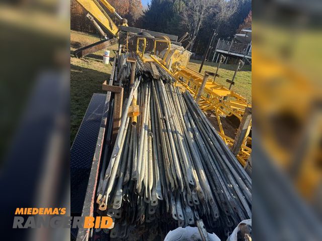 Lot 30-10946 - 10-brace for scaffolding 7 feet long