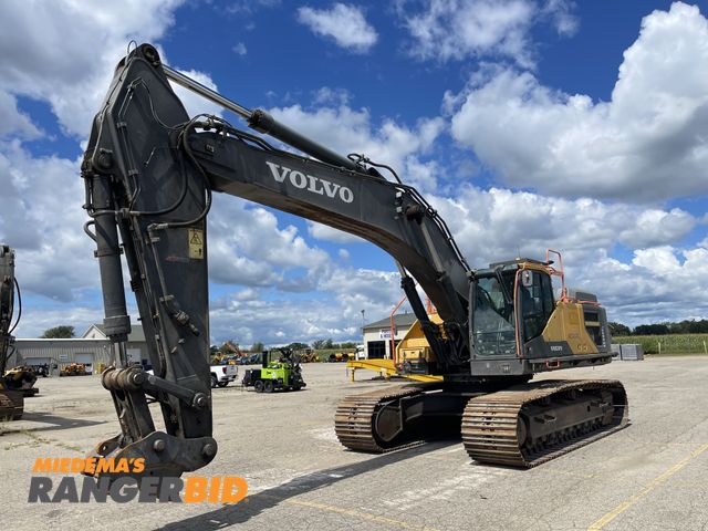 Lot 30-10761 - 2016 VOLVO EC480EL Excavator 2016 VOLVO EC480EL EQ0414865, REMAN MAIN HYD PUMP INSTALLED @ 9778 HRS,...
