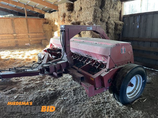 Lot 30-4001 - International Harvester 5100 Soybean Special 21 hole 7" spacing Grain Drill