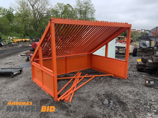 Lot 30-10425 - Grizzly Bar Top Soil Screener