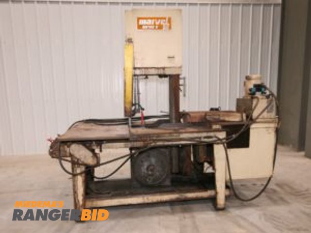 Lot 30-12199 - Marvel 18" x 20" Vertical Tilt Frame Band Saw, Series 8 Mark I