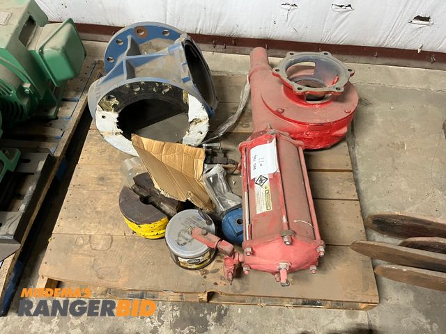 Lot 30-393 - Plug Valve Parts