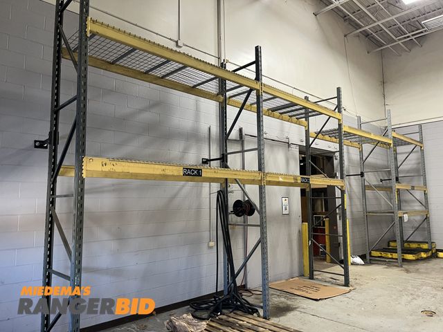 Lot 30-4503 - Pallet Racking