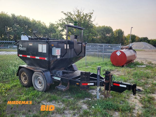Lot 30-449 - Falcon Asphalt Recycler and Hot Box Hot Pacher
