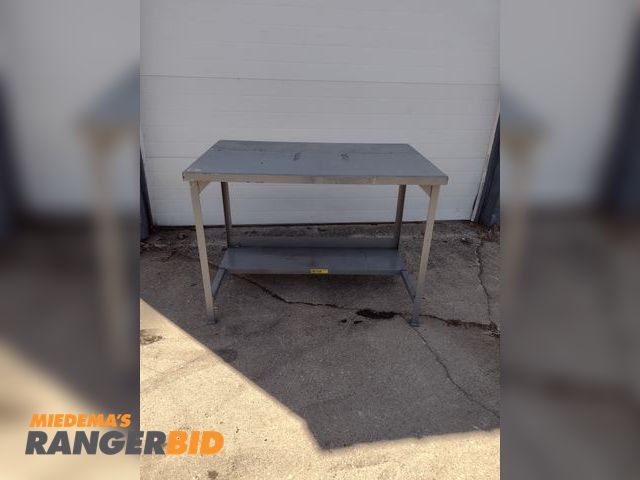 Lot 30-82 - Little Giant WST1-3048-36 48x36x36 Steel Workstation 5000lb Capacity