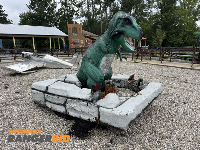 Lot 30-54623 - Dinosaur Display on a tandem axle trailer